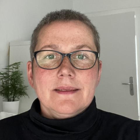 Profile picture for user Kadden-1971